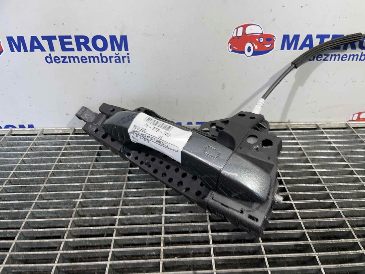 MANER USA SPATE DREAPTA AUDI A6 - - (201