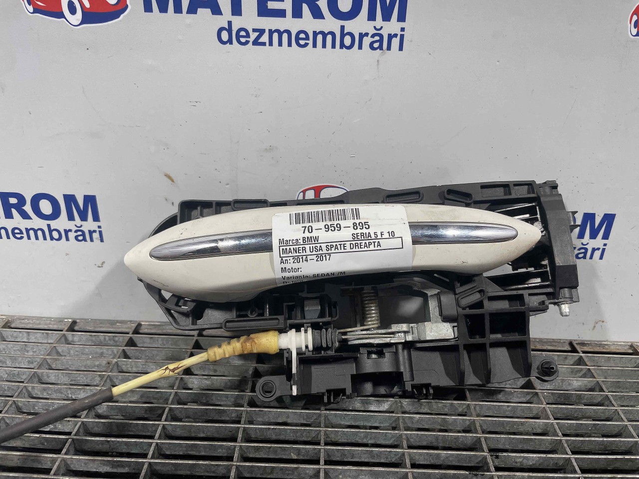 MANER USA SPATE DREAPTA BMW SERIA 5 F 10 SERIA 5 F 10 - - (2014 2017)