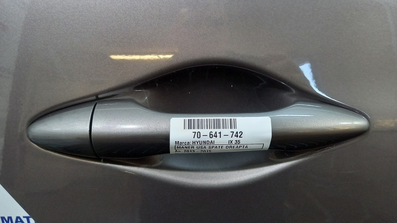 MANER USA SPATE DREAPTA HYUNDAI IX 35 - - (2013 2015)