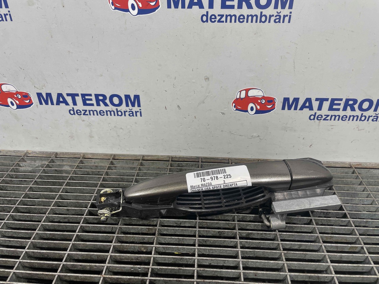 MANER USA SPATE DREAPTA MAZDA 3 - - (201