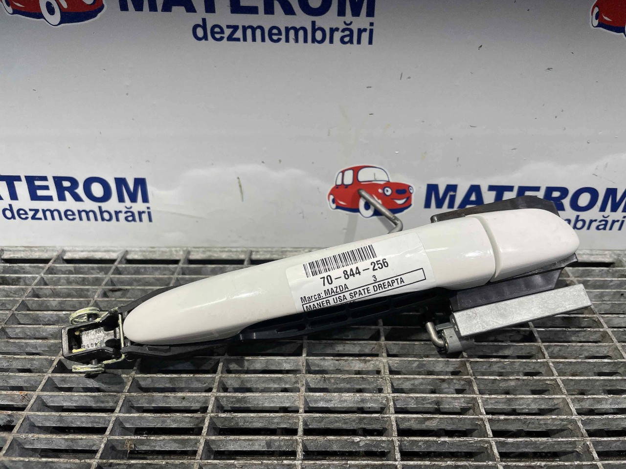 MANER USA SPATE DREAPTA MAZDA 3 3 - - (2013 2018)