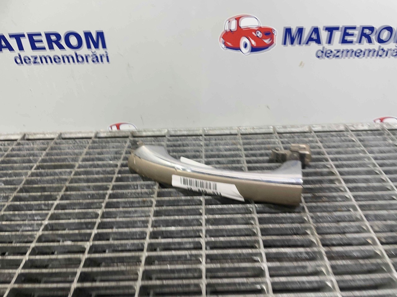 MANER USA SPATE DREAPTA MERCEDES C-CLASS - - (2000 2007)