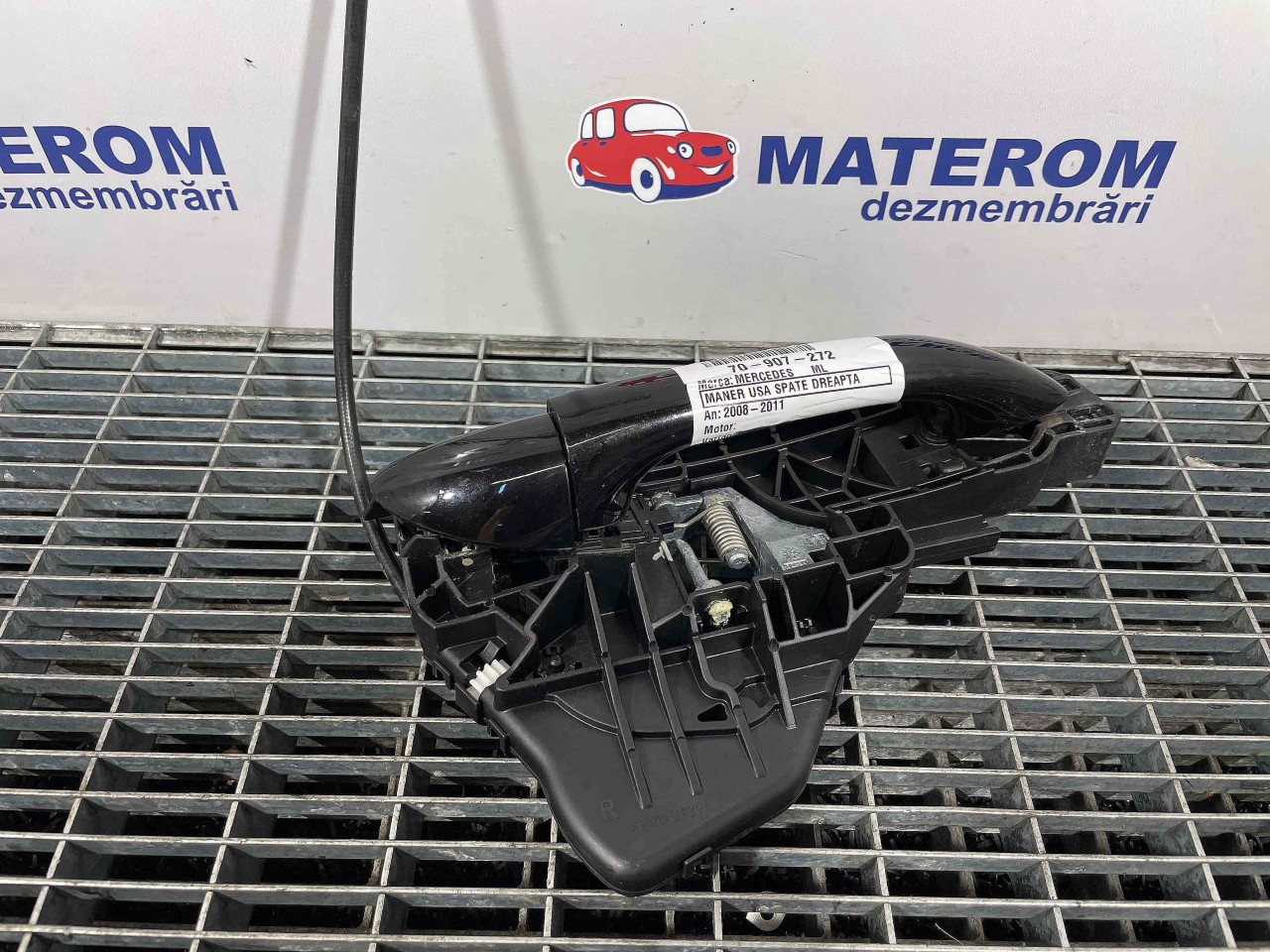 MANER USA SPATE DREAPTA MERCEDES ML - - (2008 2011)