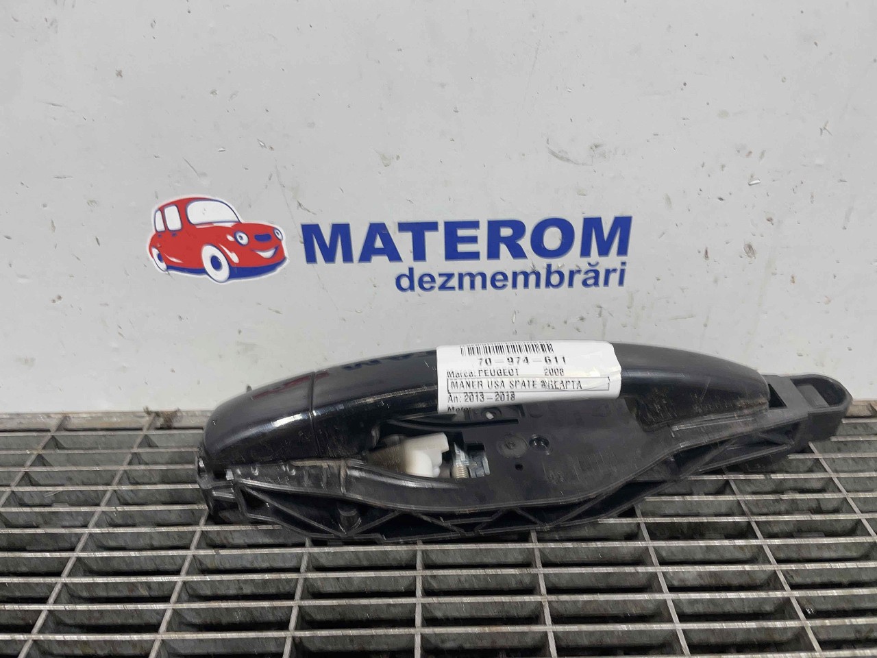 MANER USA SPATE DREAPTA PEUGEOT 2008 - - (2013 2018)