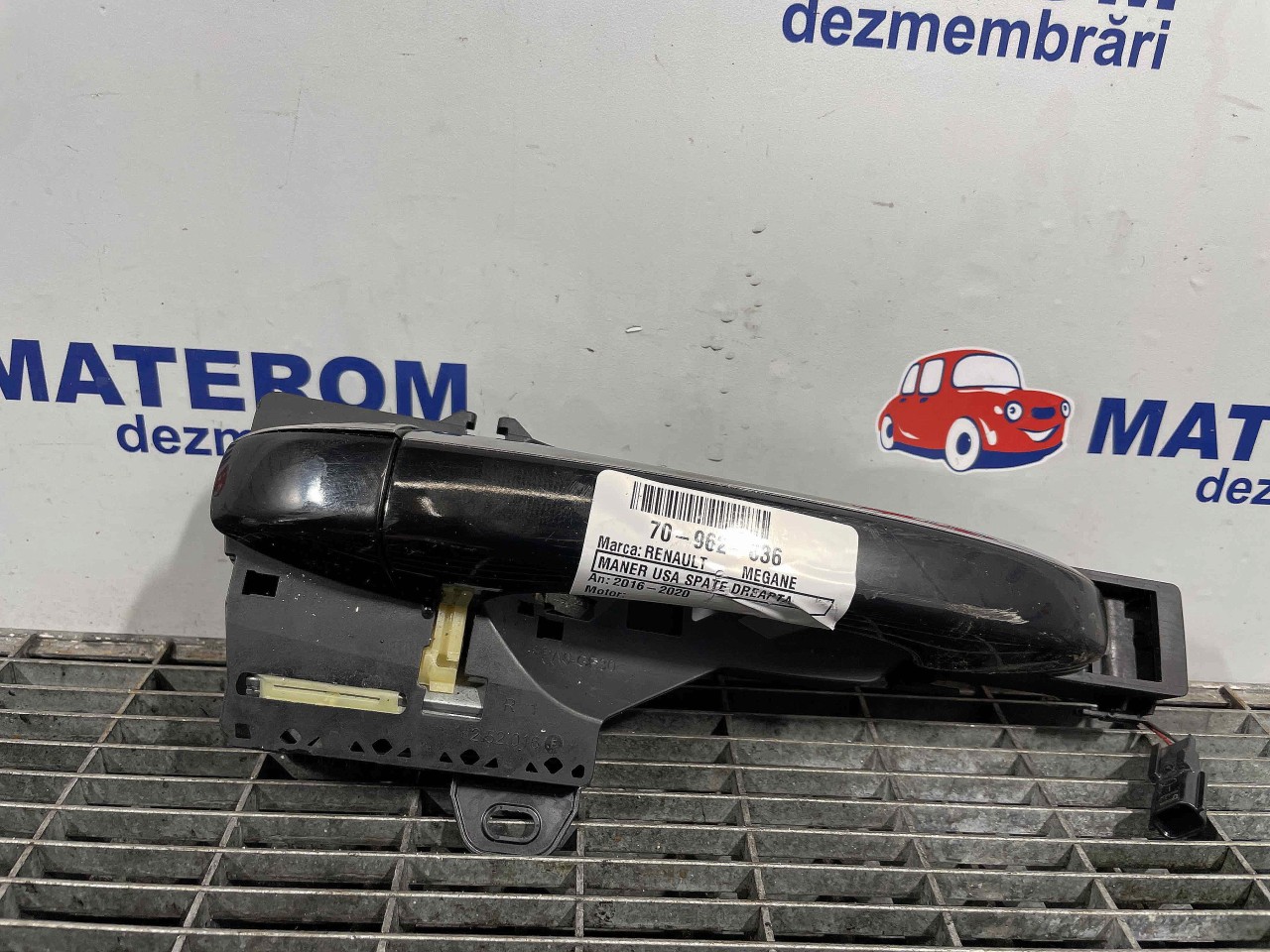 MANER USA SPATE DREAPTA RENAULT MEGANE - - (2016 2020)