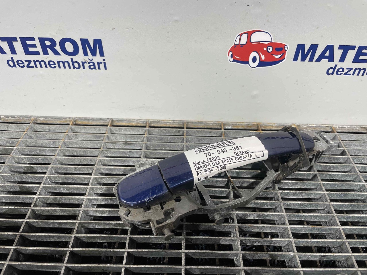 MANER USA SPATE DREAPTA SKODA OCTAVIA - 