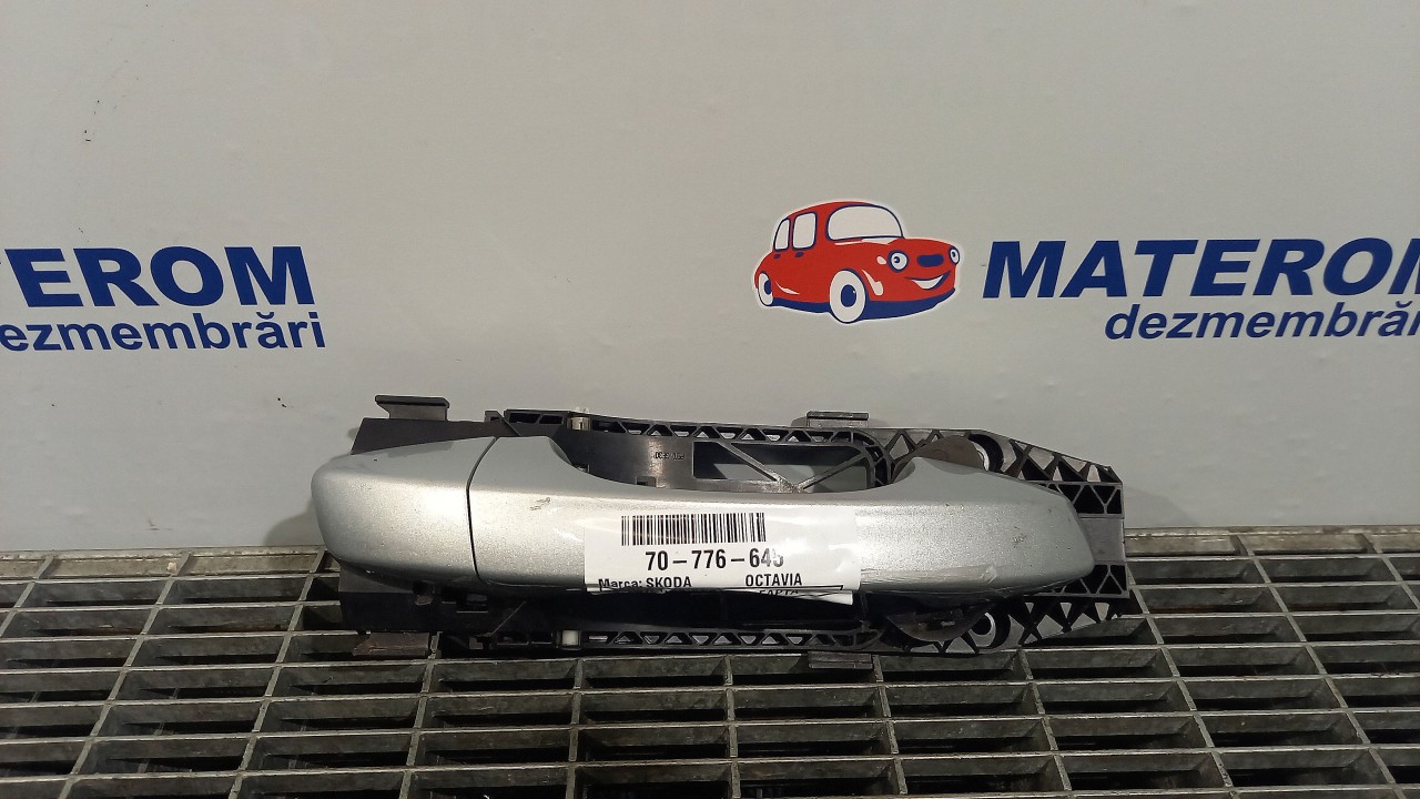 MANER USA SPATE DREAPTA SKODA OCTAVIA OCTAVIA - - (2012 2017)