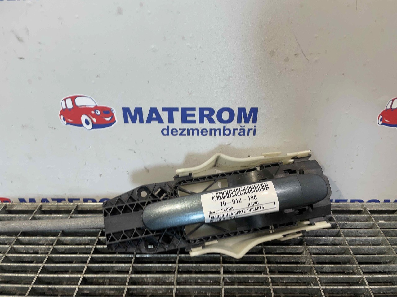 MANER USA SPATE DREAPTA SKODA RAPID - - (2012 2017)
