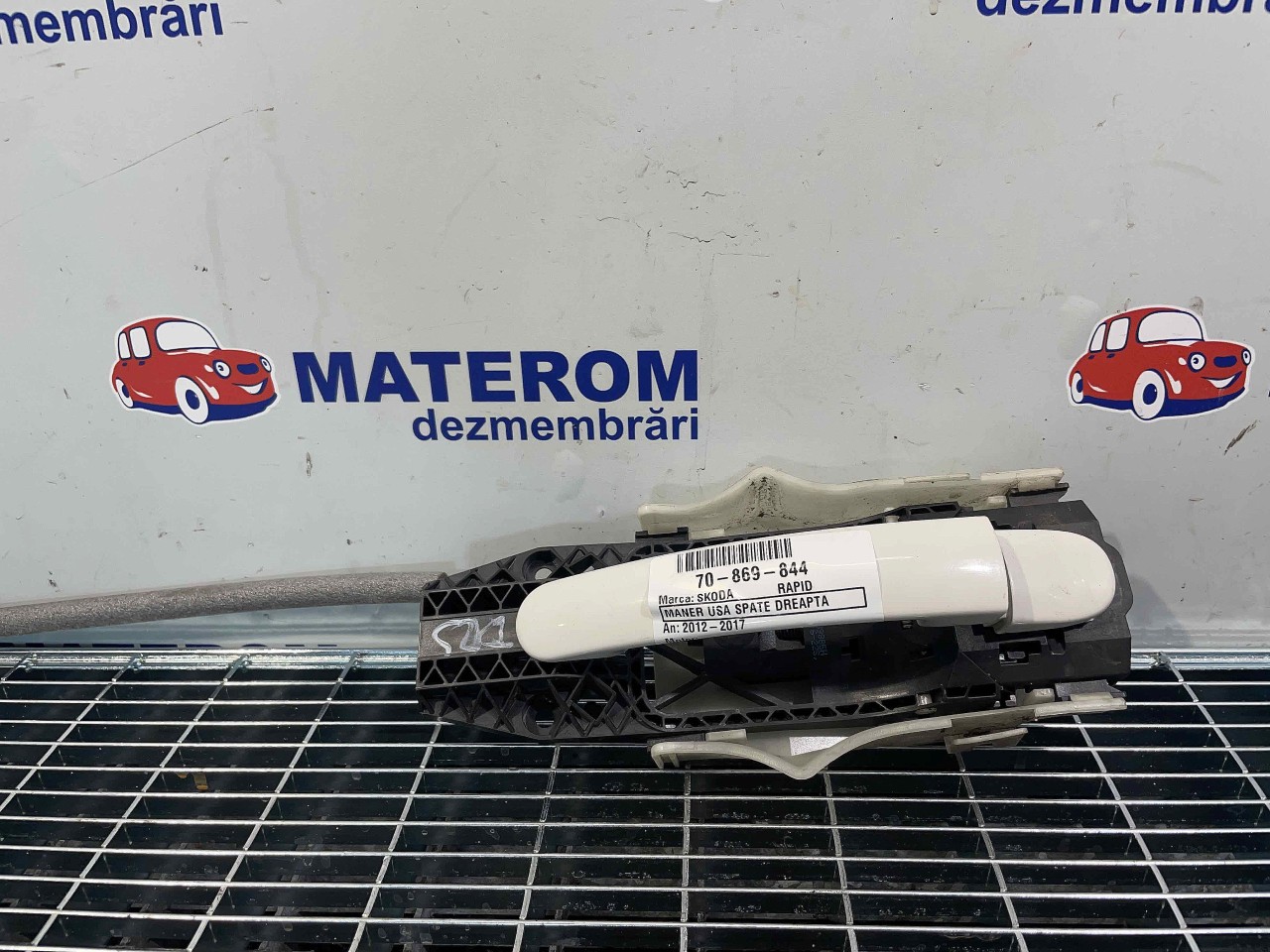 MANER USA SPATE DREAPTA SKODA RAPID - - 