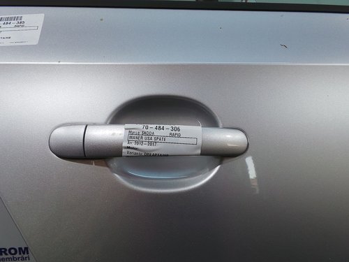 MANER USA SPATE DREAPTA SKODA RAPID RAPID - - (2012 2017)