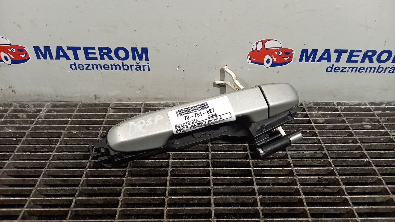 MANER USA SPATE DREAPTA TOYOTA AURIS - - (2012 2015)