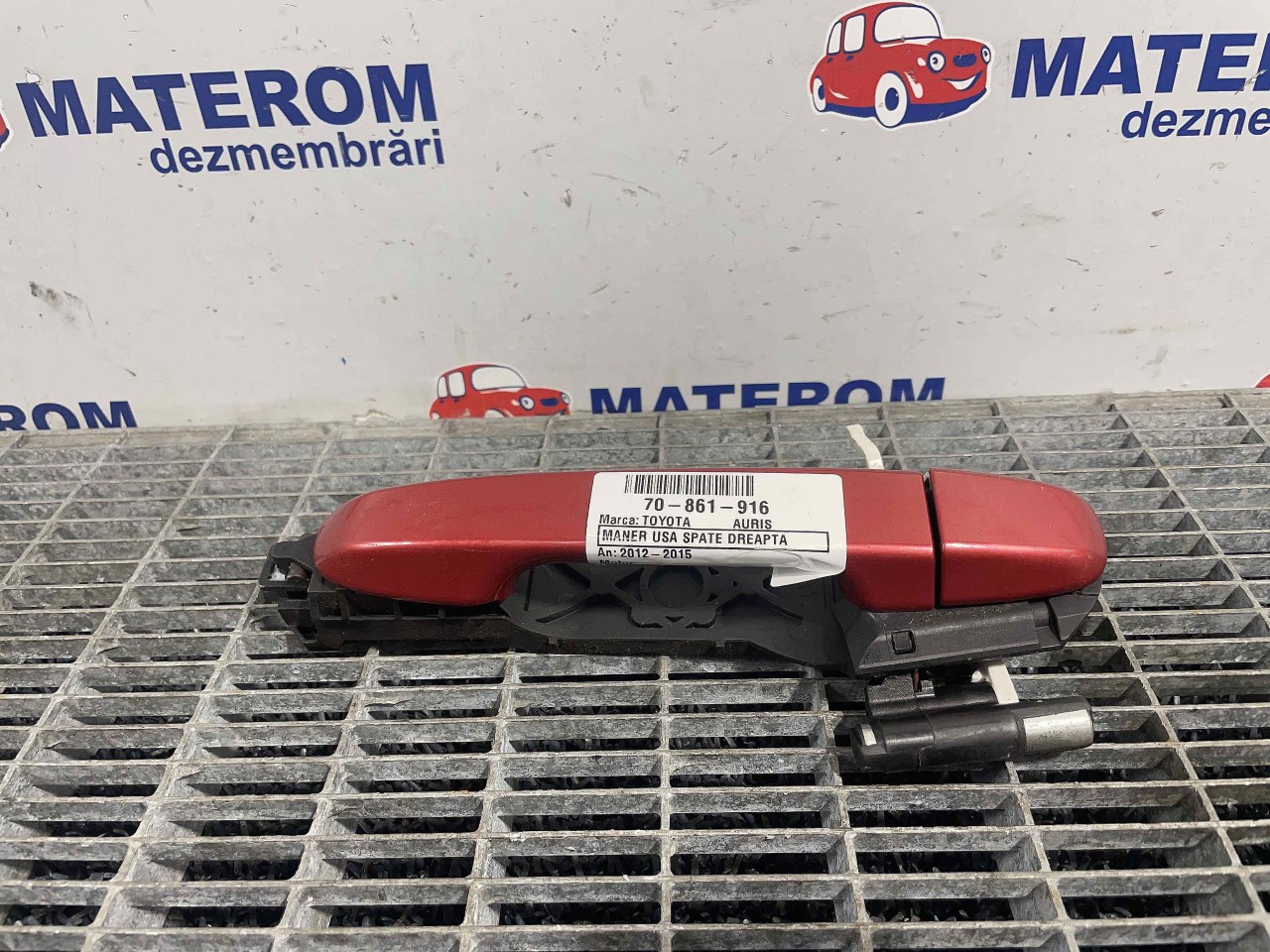 MANER USA SPATE DREAPTA TOYOTA AURIS - - (2012 2015)