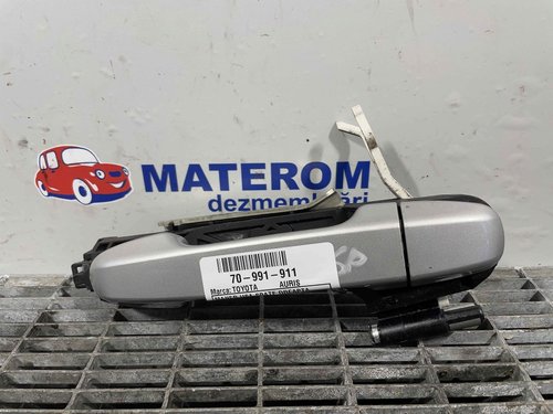 MANER USA SPATE DREAPTA TOYOTA AURIS - - (2015 2018)