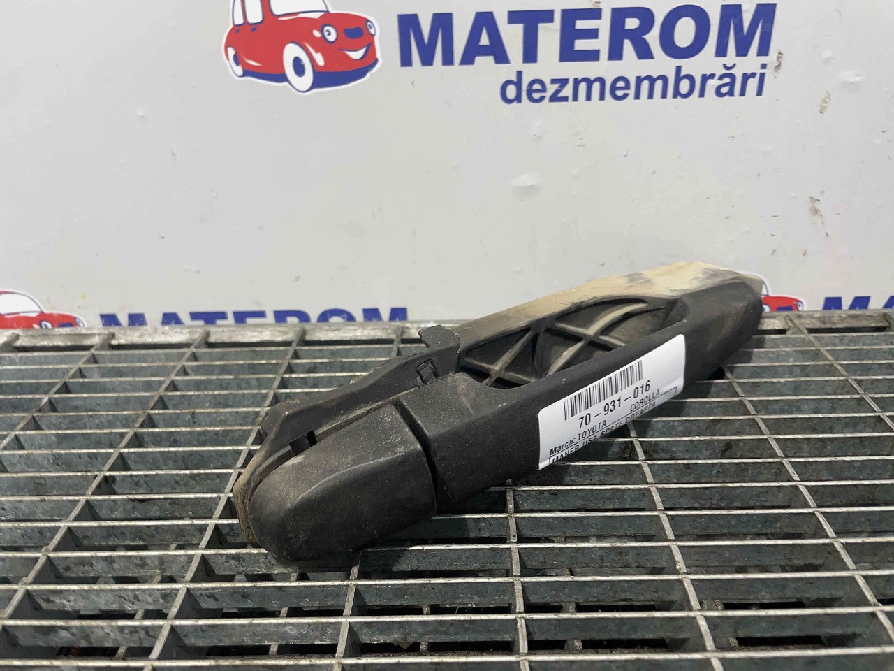 MANER USA SPATE DREAPTA TOYOTA COROLLA - - (2006 2012)