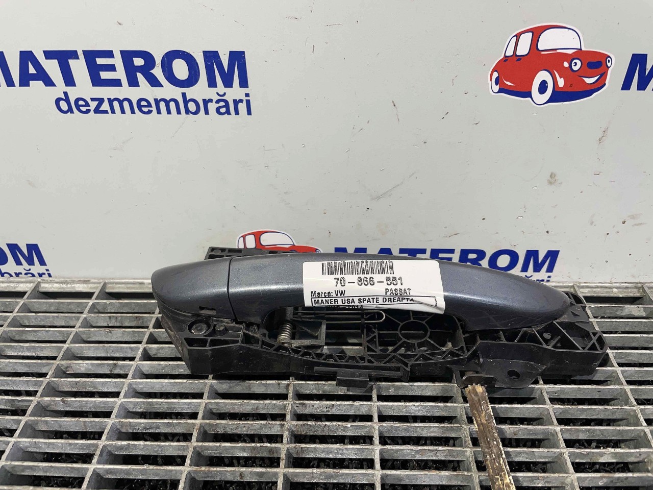 MANER USA SPATE DREAPTA VW PASSAT - - (2