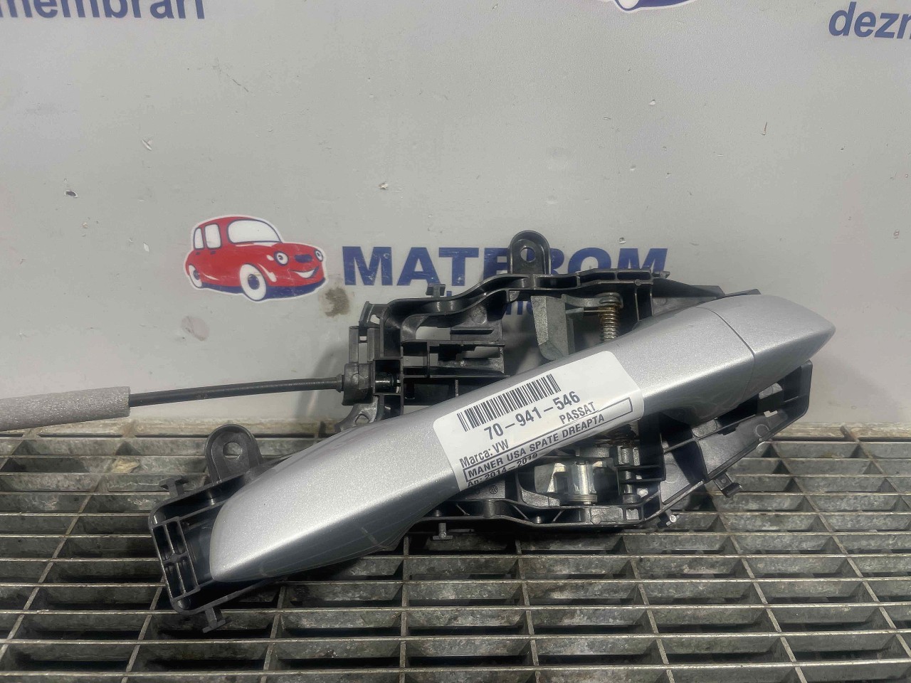 MANER USA SPATE DREAPTA VW PASSAT - - (2014 2019)