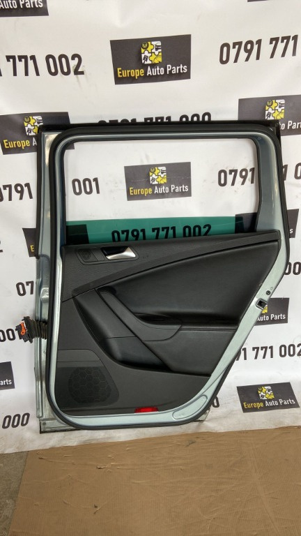 Maner usa spate dreapta Vw Passat B6 1.6 TDI cod motor CAY combi an 2010
