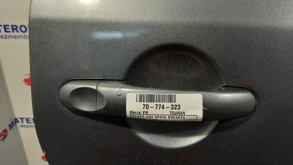 MANER USA SPATE DREAPTA VW TOURAN - - (2