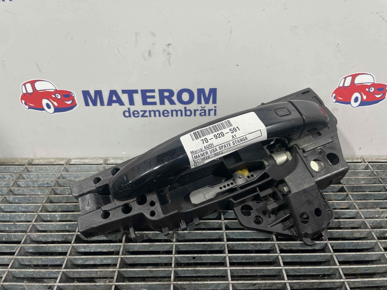 MANER USA SPATE STANGA AUDI A1 A1 - - (2010 2014)