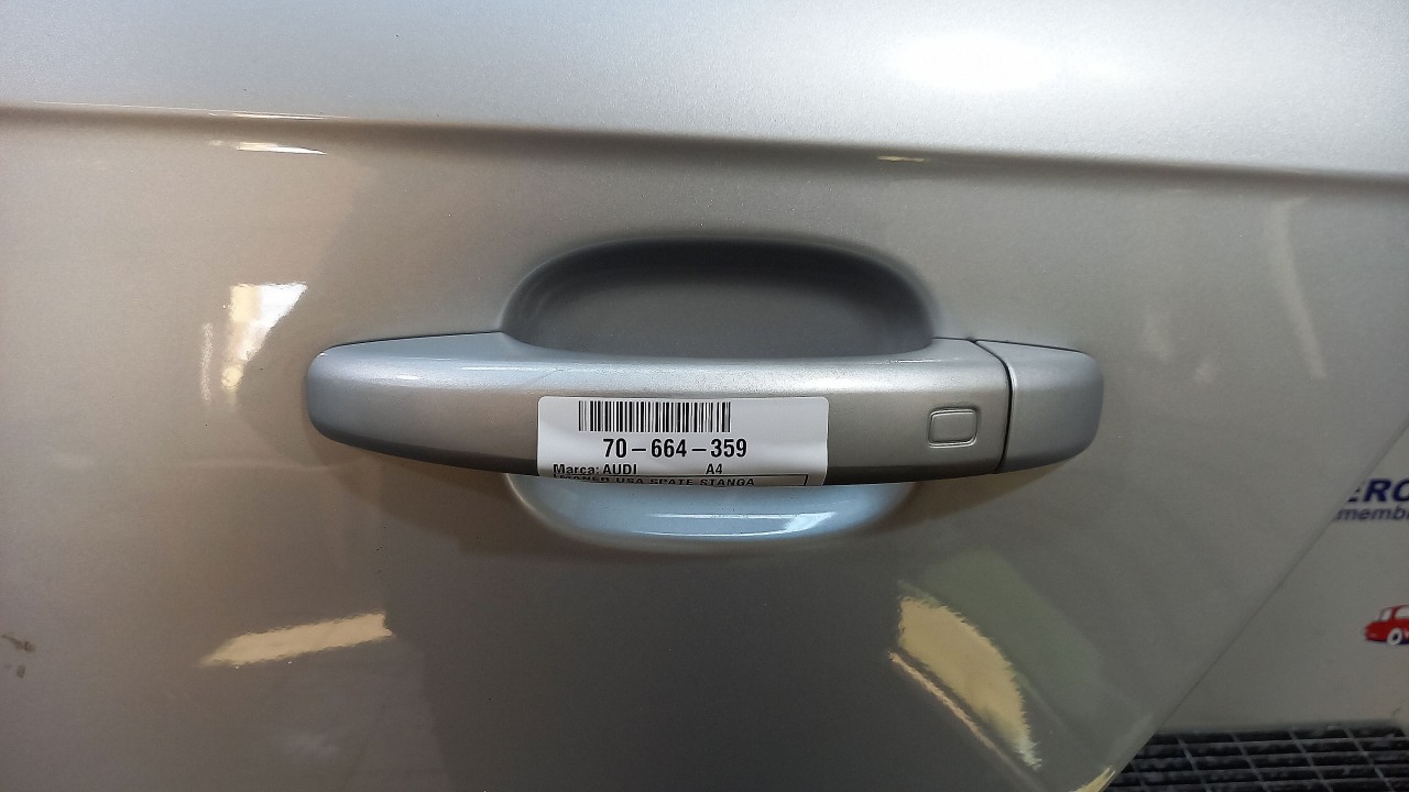 MANER USA SPATE STANGA AUDI A4 A4 - - (2007 2011)