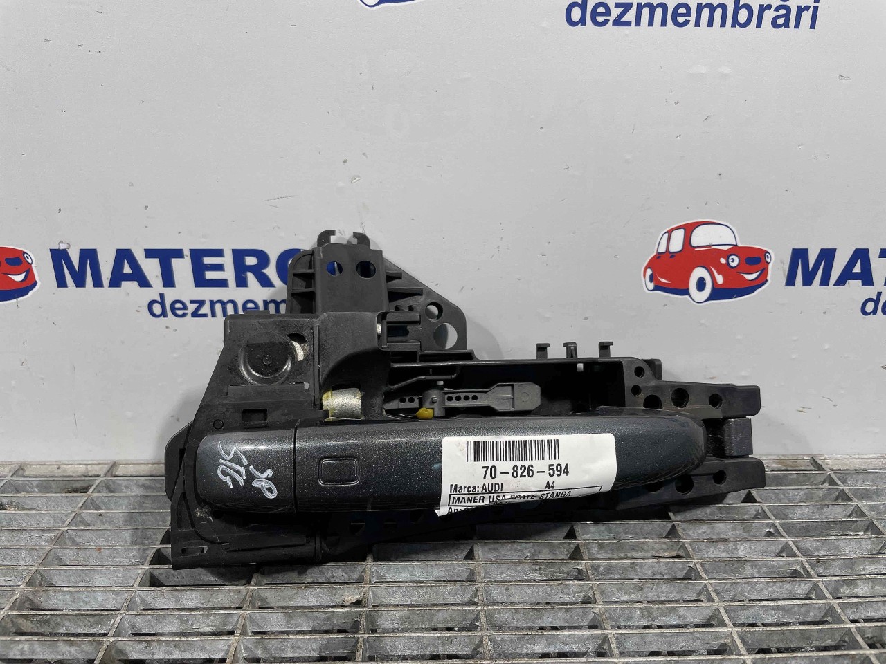 MANER USA SPATE STANGA AUDI A4 A4 - - (2012 2015)