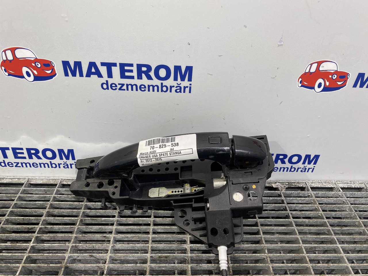MANER USA SPATE STANGA AUDI A4 A4 - - (2012 2015)