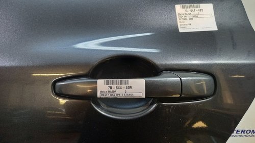 MANER USA SPATE STANGA MAZDA 3 3 - - (2003 2009)