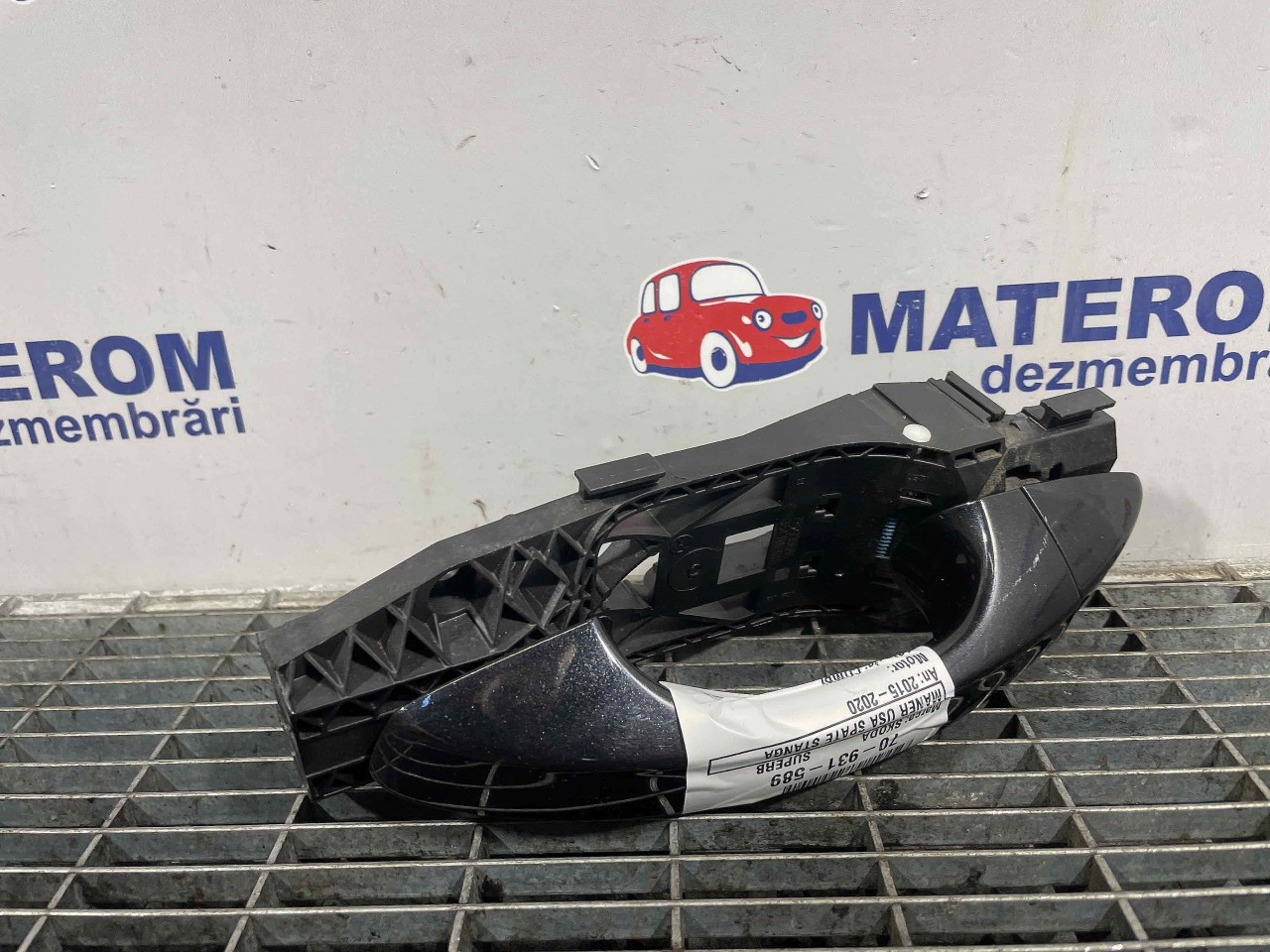 MANER USA SPATE STANGA SKODA SUPERB - - (2015 2020)