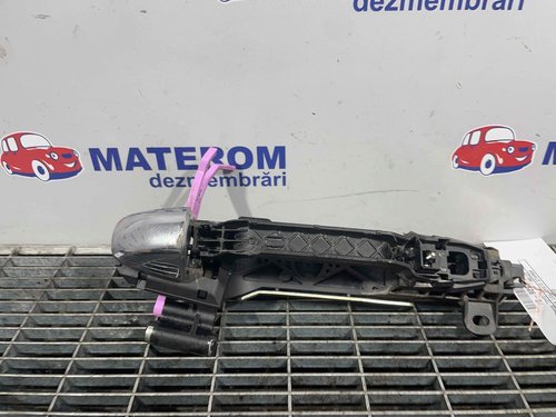 MANER USA SPATE STANGA TOYOTA HILUX - - (2015 2020)