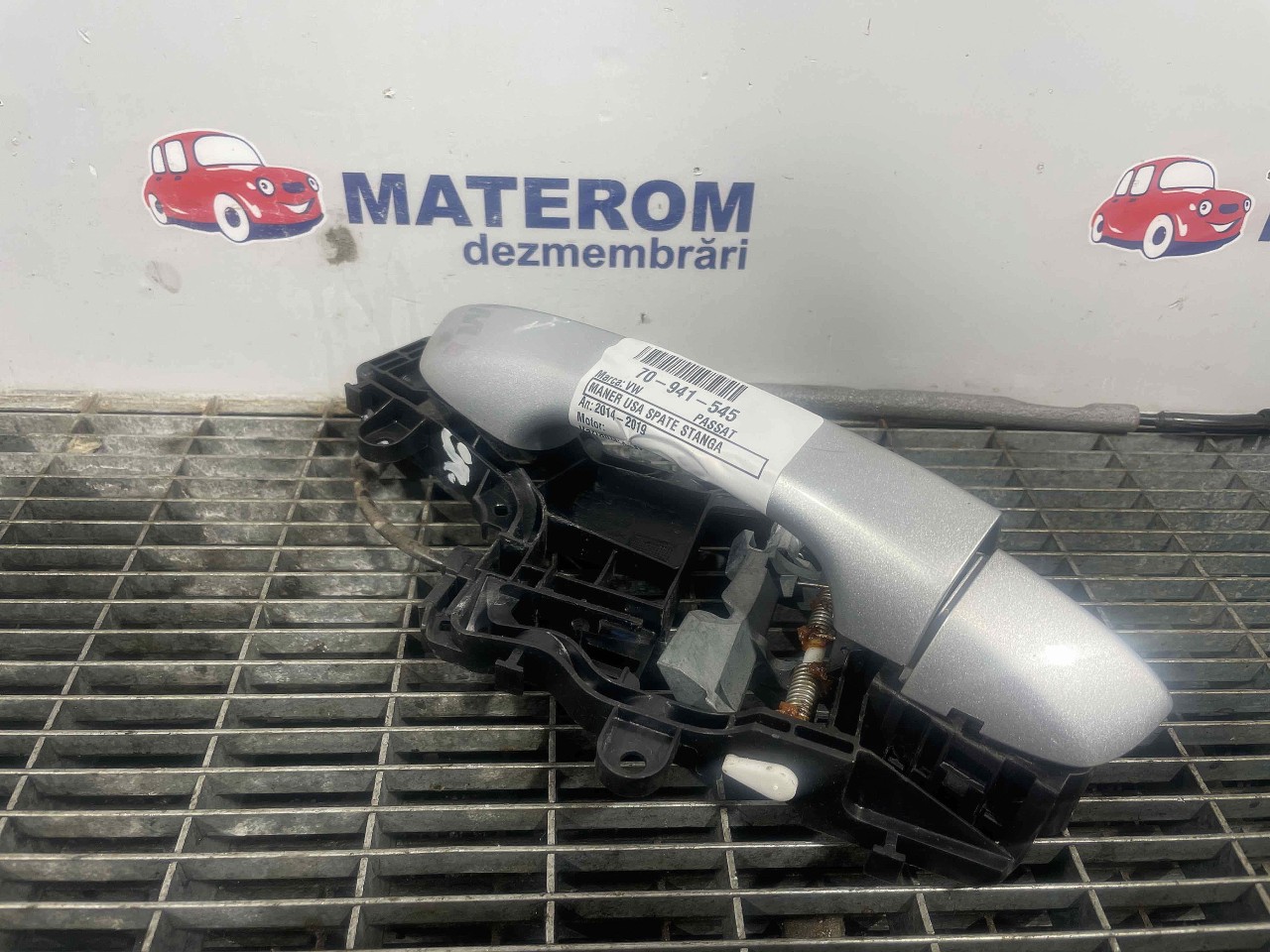 MANER USA SPATE STANGA VW PASSAT - - (2014 2019)