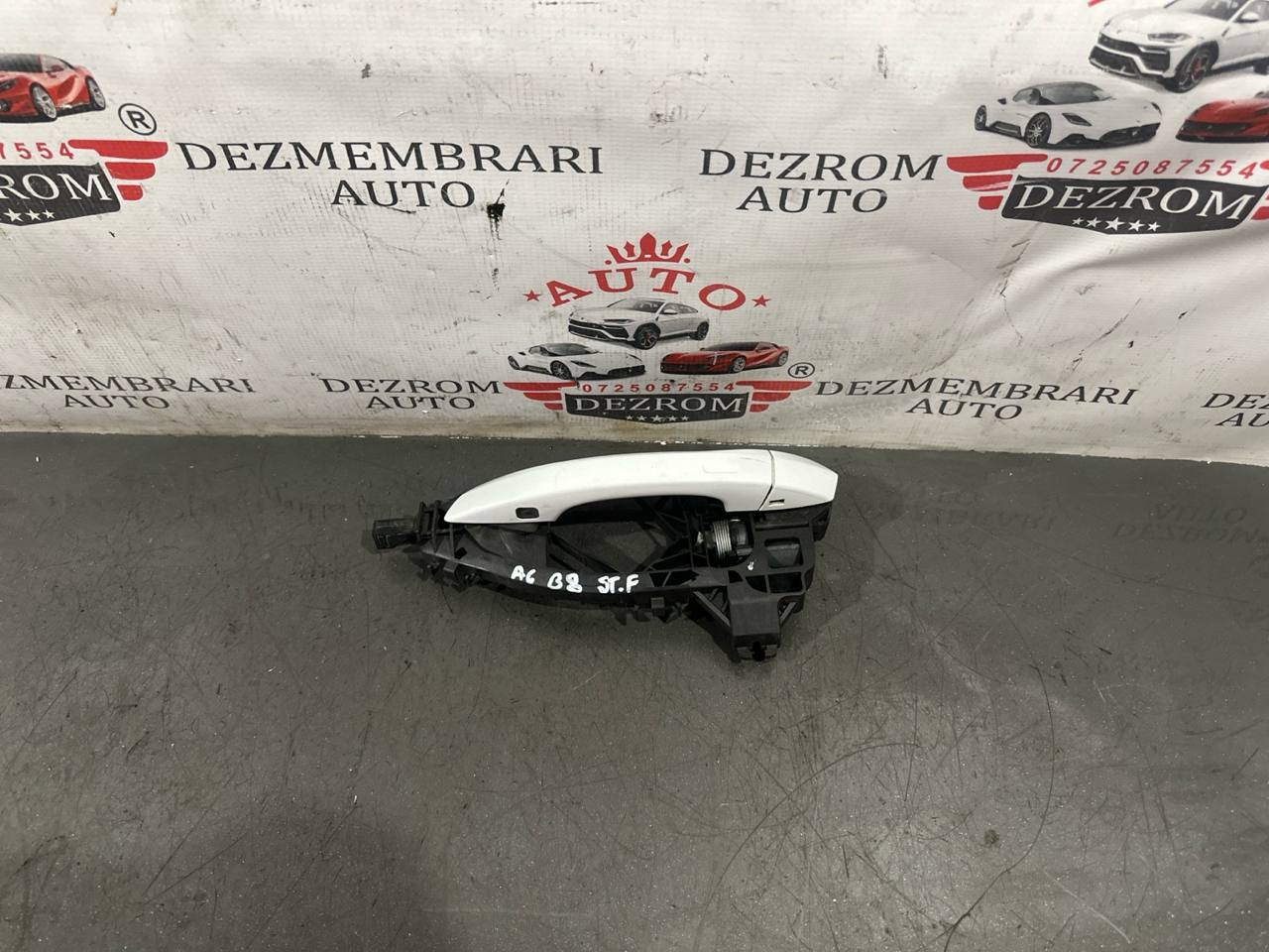 Maner usa stanga fata 4N0837811B Audi A6 C8 Avant (4A5) 4.0 RS6 Mild Hybrid quattro 630 cai DYGA