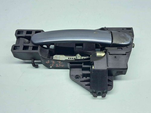 Maner usa stanga fata Audi TT (8J3) [Fabr 2006-2013] 8J0837885