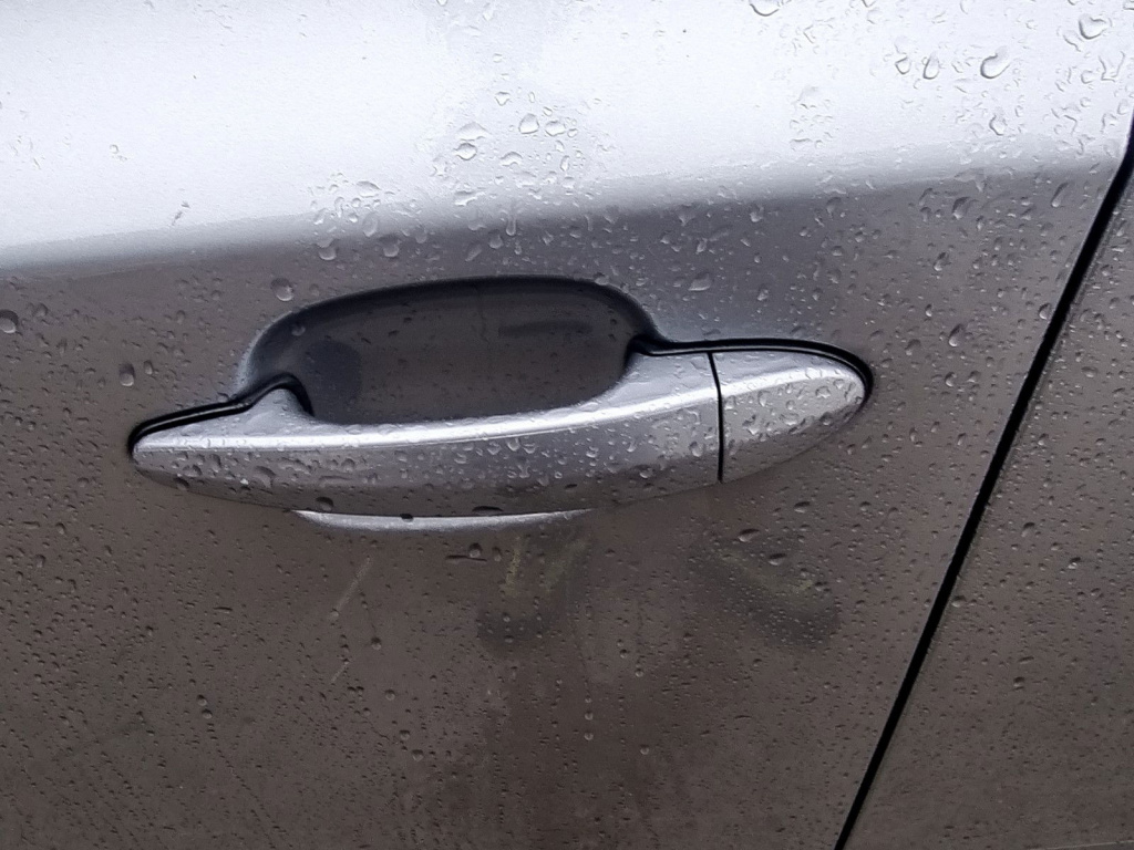 Maner usa stanga fata Bmw X3 (E83) [Fabr
