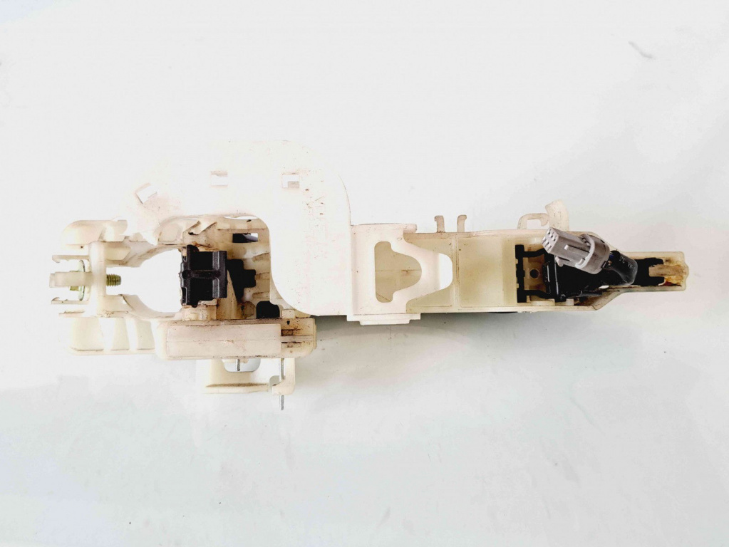 Maner usa stanga fata Hyundai i40 [Fabr 2012-2019] UB6