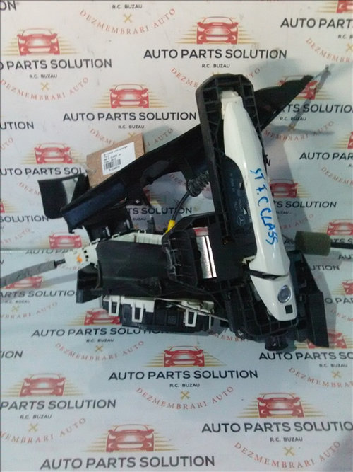 Maner usa stanga fata MB C CLASS an fabr.2012
