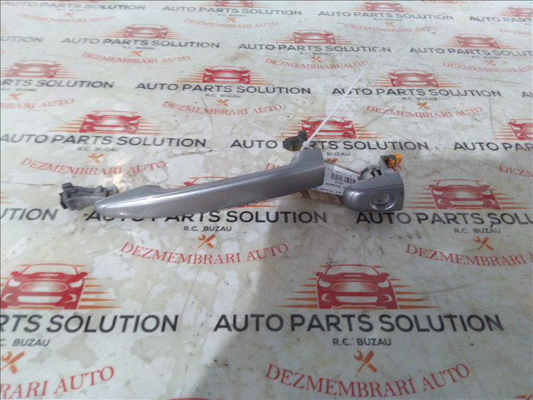 Maner usa stanga fata SUBARU OUTBACK an fabr. 2010