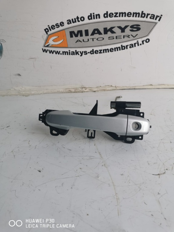 MANER USA STANGA FATA TOYOTA YARIS 1.5 HYBRID An 2014 - 2020. COD - 242860