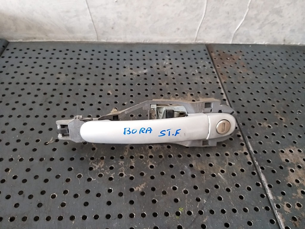 Maner usa stanga fata vw bora 1j 3b0837885