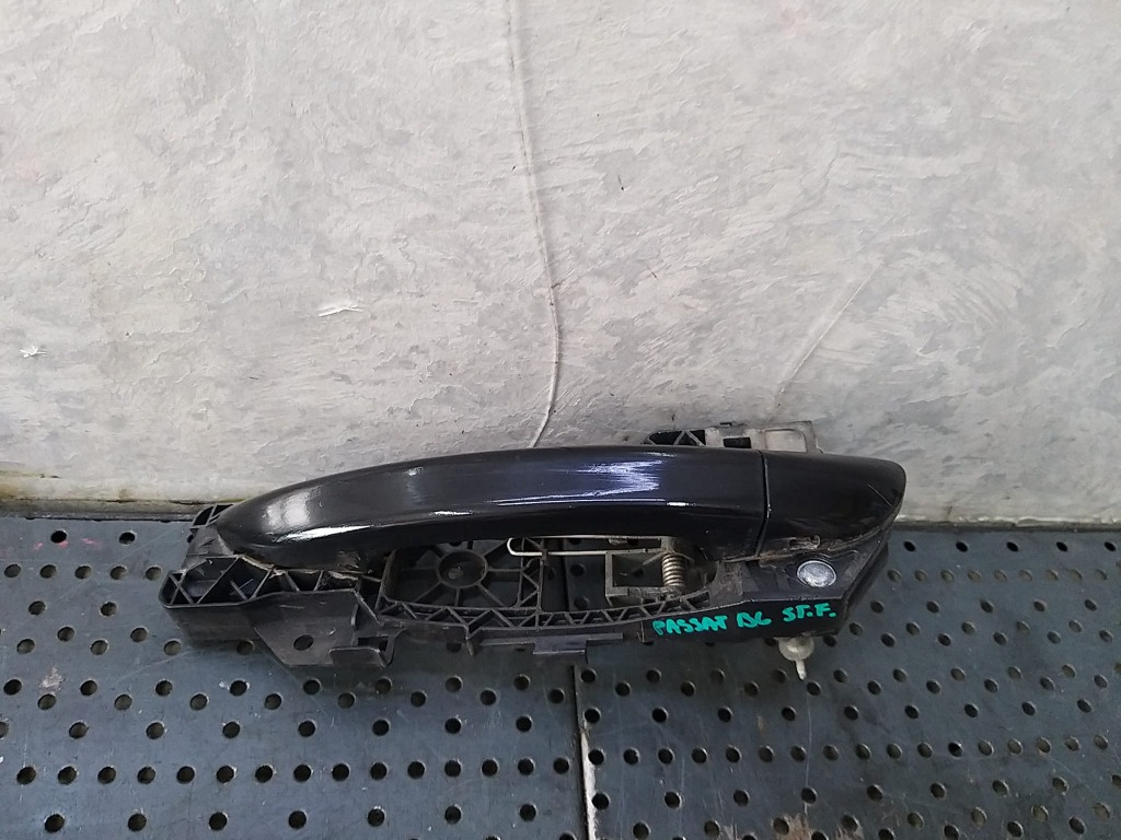 Maner usa stanga fata vw passat b6 3c