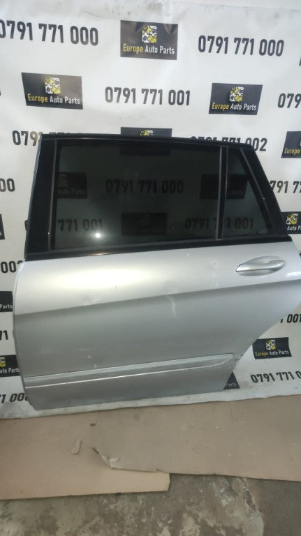 Maner usa stanga spate Mercedes R - Class W251 3.0 CDI an de fabricatie 2010