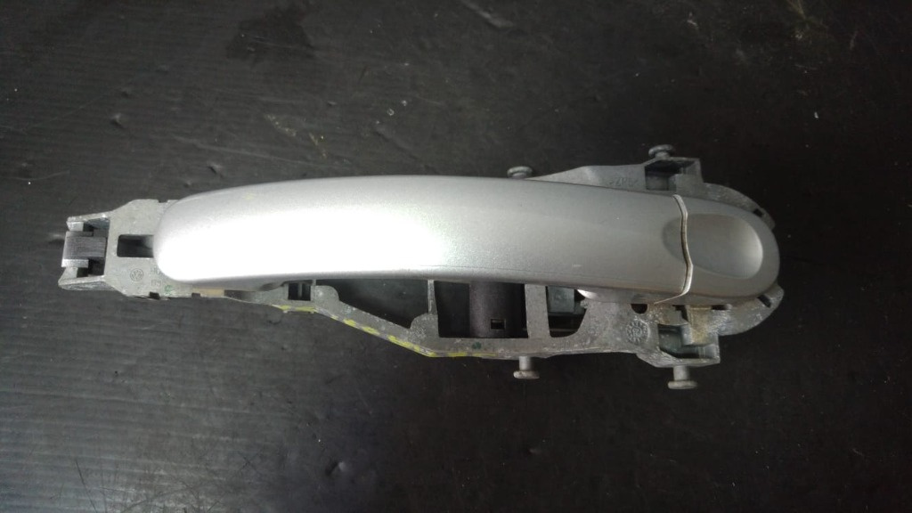 Maner usa stanga spate vw jetta 3 2004-2010 1k0837886