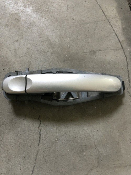 Maner usa stanga spate VW Touran 2014 monovolum 2014 (cod intern: 15634)