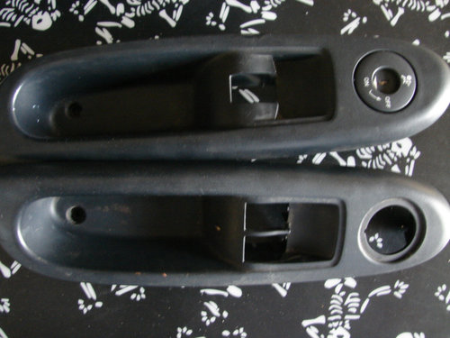 Manere fete usi Renault Clio 2 [1998 - 2005] Hatchback 3-usi 1.5 DCI MT (65 hp) II (BB0/1/2_ CB0/1/2...