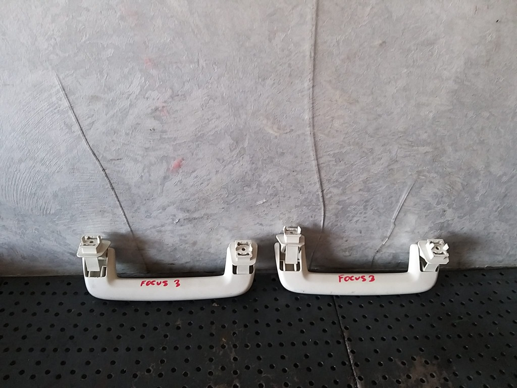 Manere plafon fata ford focus 3 facelift