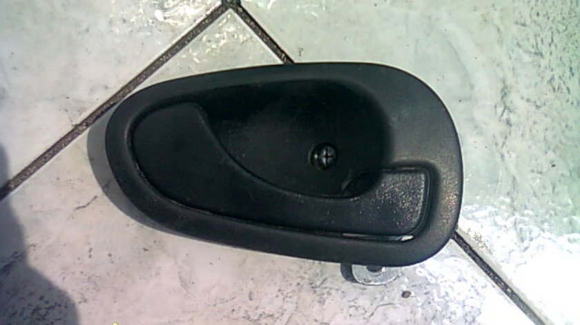 Manere portiere interior dreapta spate Mitsubishi Carisma