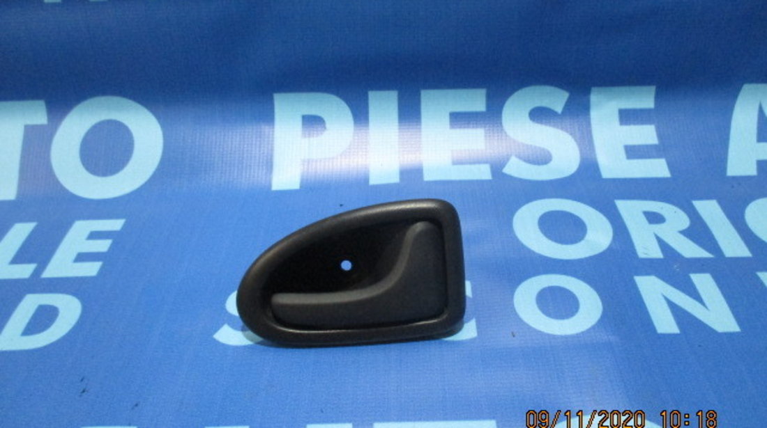 Manere portiere (interior) Renault Clio ;  8200028994 // 8200028995