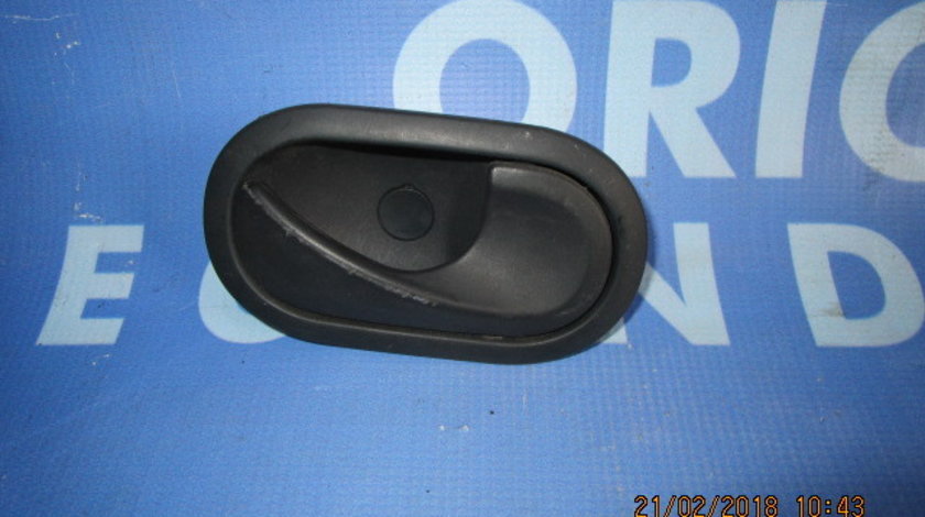 Manere portiere (interior) Renault Megane;  8200028487 // 8200028486