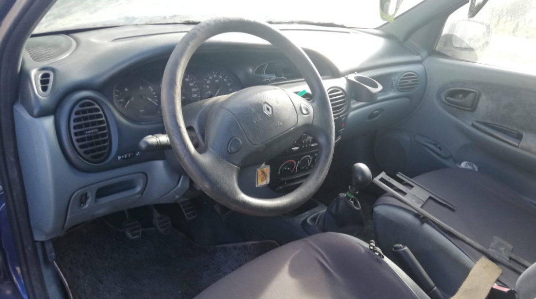 MANETA / BLOC LUMINI / SEMNALIZARE RENAULT MEGANE 1 FAB. 1996 1.9 DIESEL 47KW 64CP ZXYW2018ION