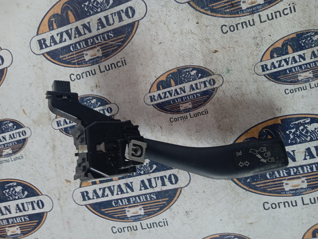 maneta bloc lumini Volkswagen Tiguan 2008, 1K0953513