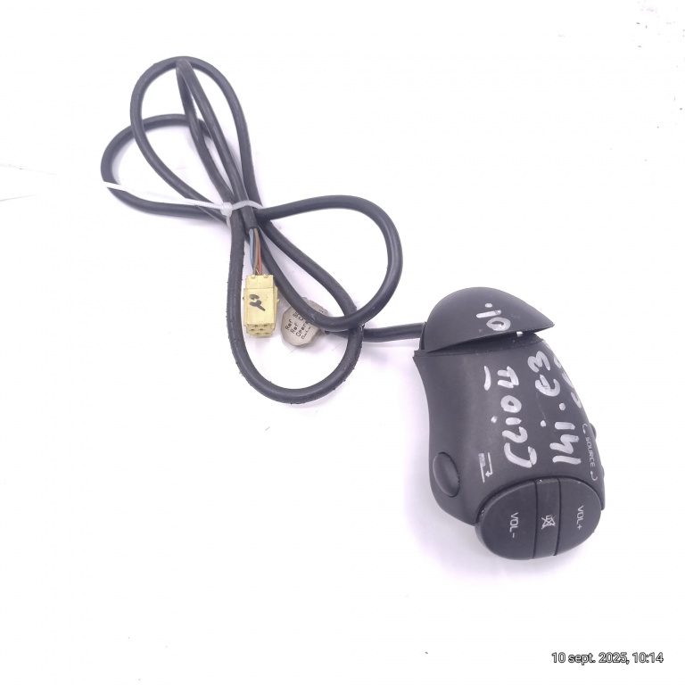 Maneta Comanda Radio Renault Clio 2 / Symbol 1 1998-2008 1.4 (B/Cb0C) Benzina